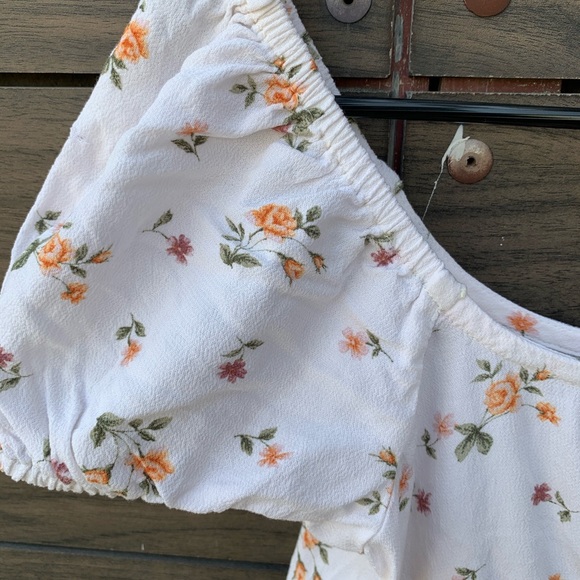 American Eagle Floral Top - Picture 5 of 5